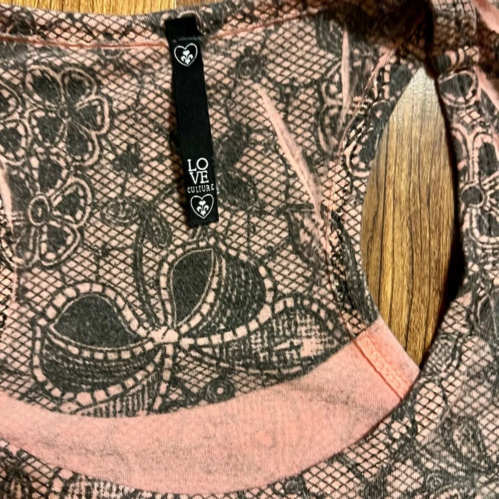 Love Culture Tank Top, M - Picture 4 of 5